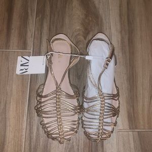 Girls Zara sandals ☀️